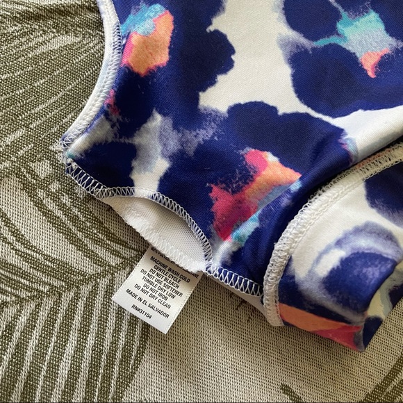 Zelos Printed Sports Bra and Tulip Hem Shorts Set - Picture 8 of 11